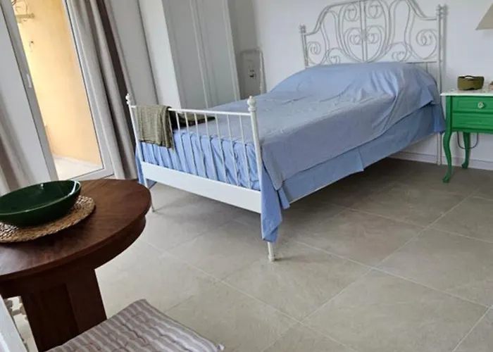 Cozy Sea View Апартамент