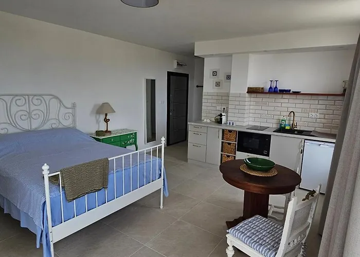 Cozy Sea View Апартамент